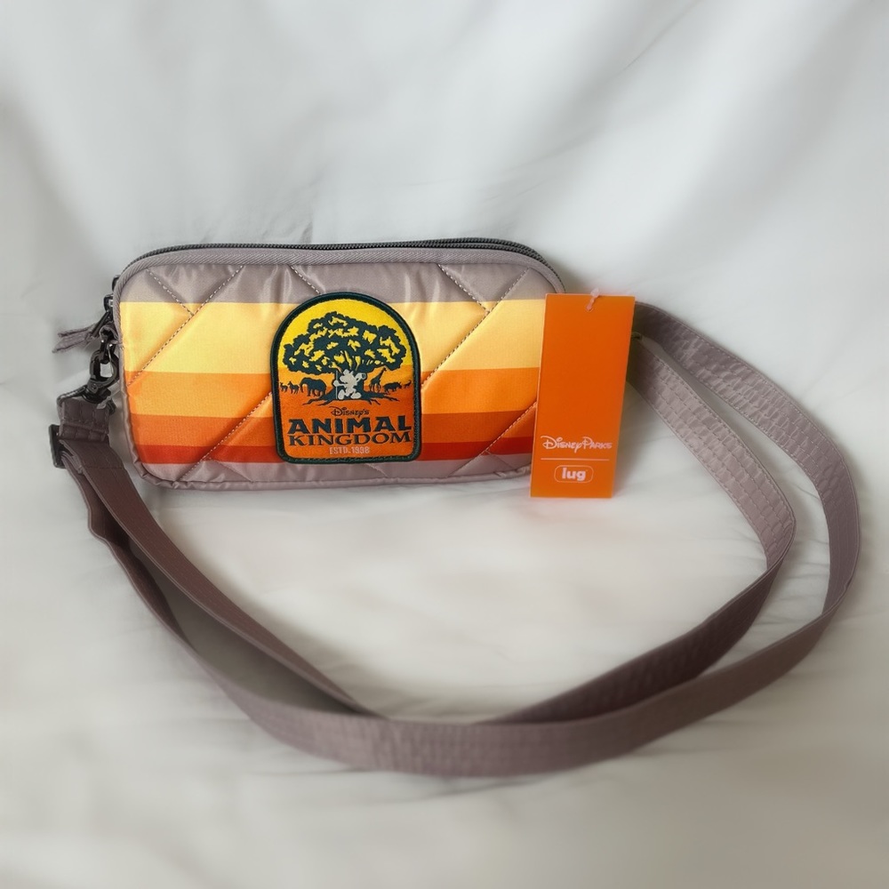 Disney x Lug Animal Kingdom Tree of Life crossbody - Picture 1 of 2